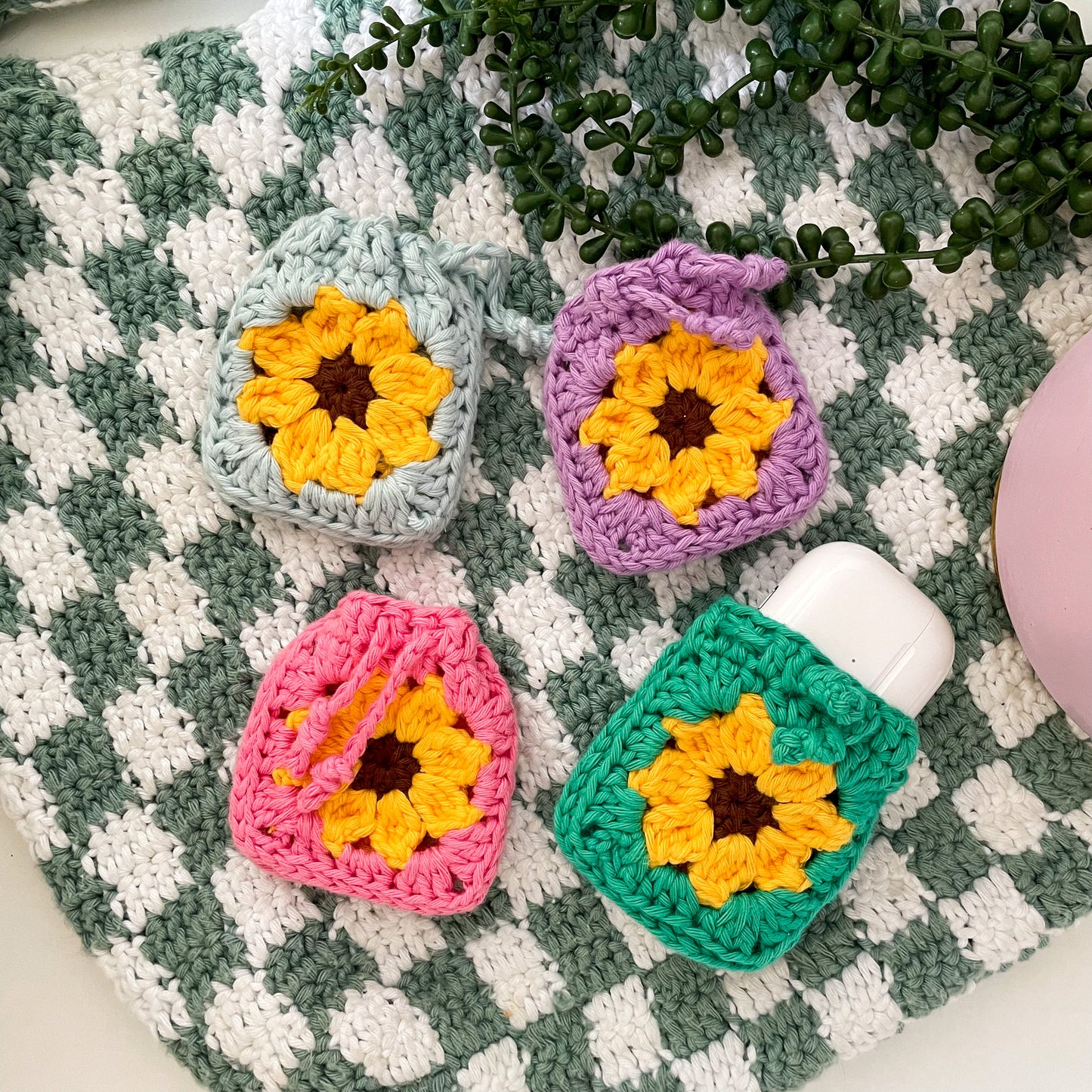 PDF | Crochet Mini Sunflower Pouch Pattern